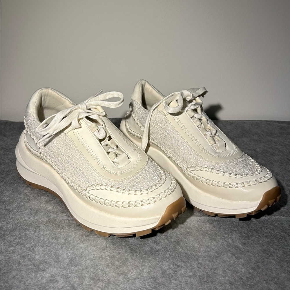 MIA SHOES Womens White Sneakers US 9 / EU 39 / UK 7 Only Worn Once